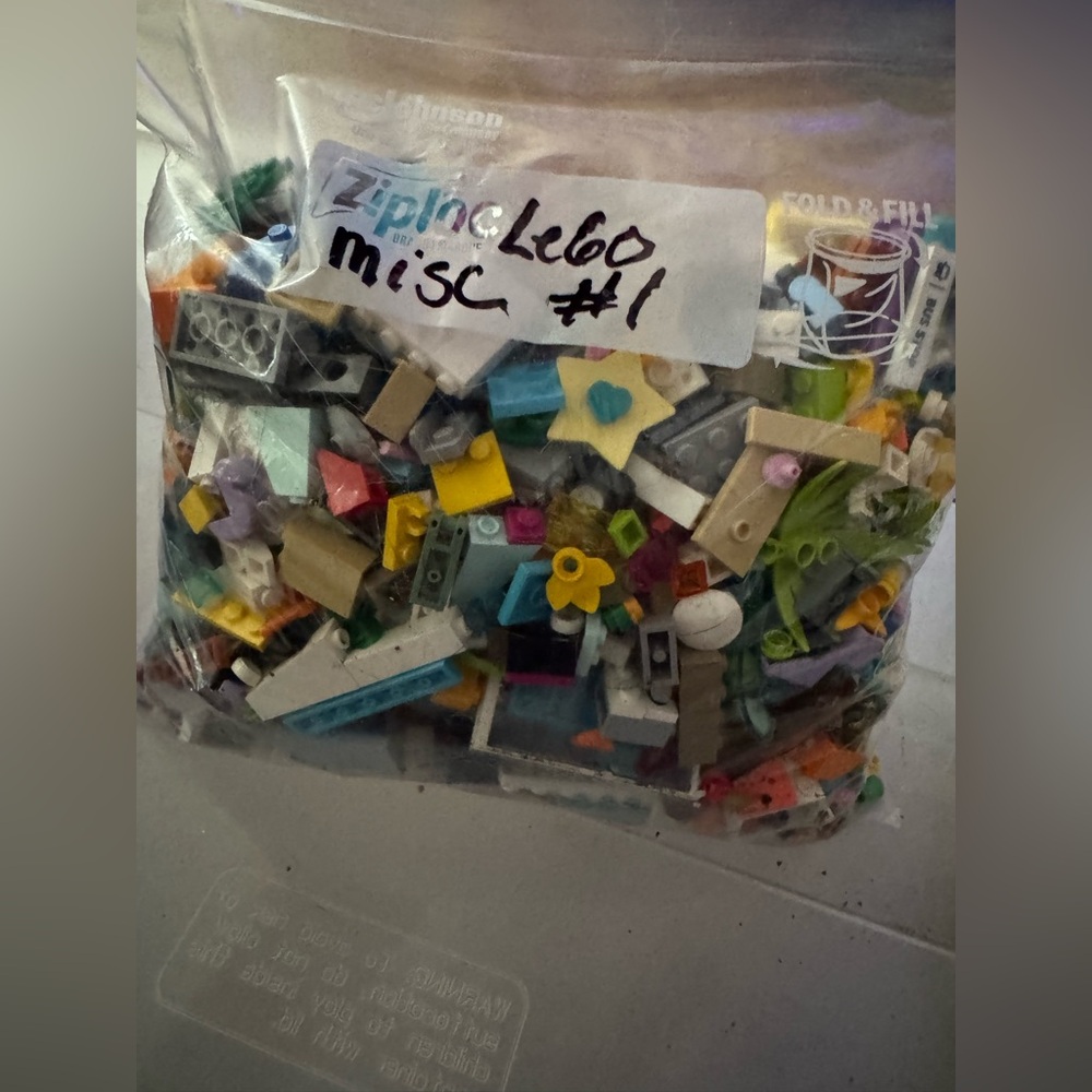 Lego misc freestyle bag as shown